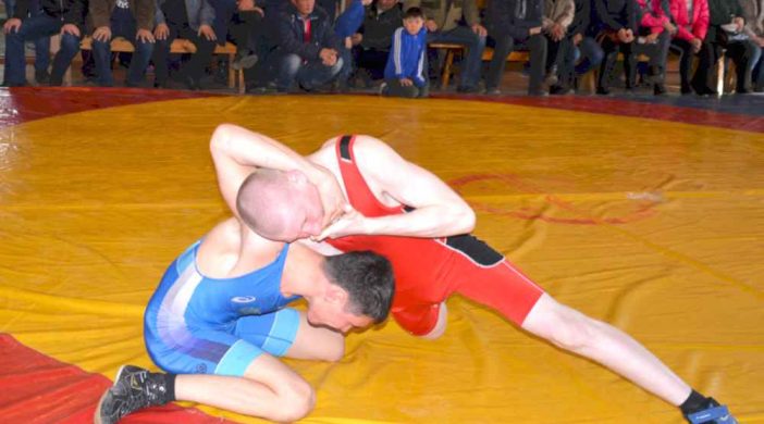 Традиционный турнир по вольной борьбе памяти Гуржапа Очирова в Улюне